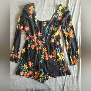 Express short romper